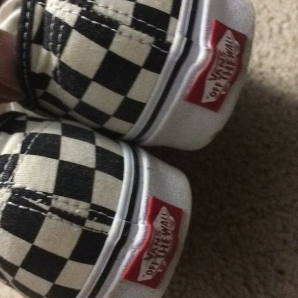 Checkerdboard vans - Picture 2 of 6